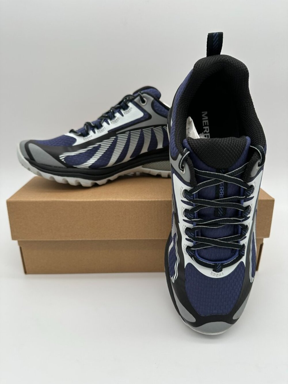 Merrell Women's Siren Edge 3 Lightweight Hiking Shoes, Size 8M,‎ Black/Shadow
